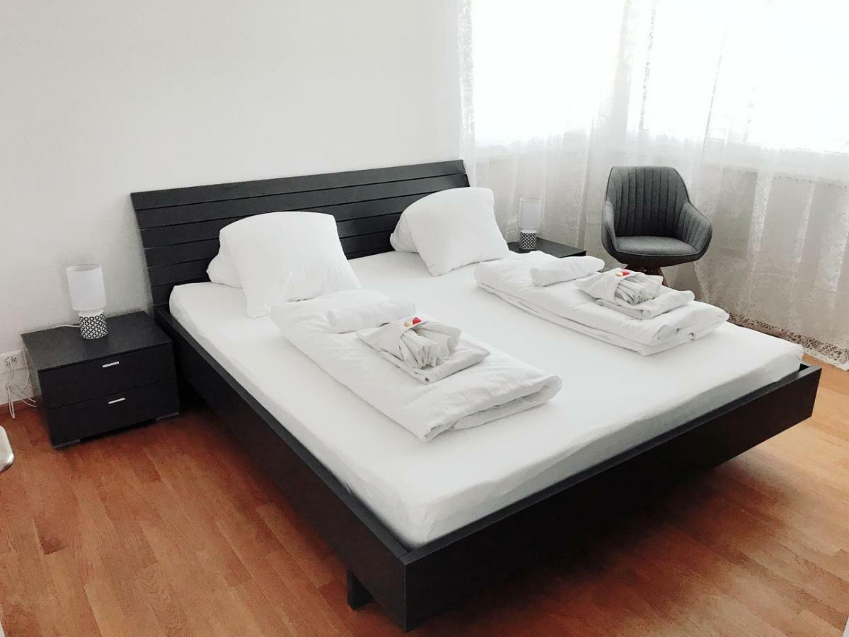 Easy-Living Apartments Dietwil Bagian luar foto